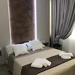 Turin Central Rooms Πανσιόν