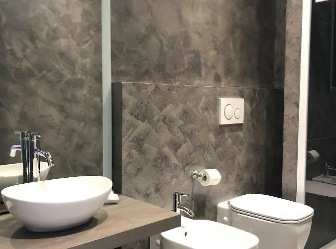 Turin Central Rooms 3*