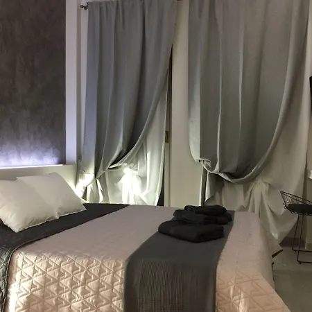 Turin Central Rooms トリノ