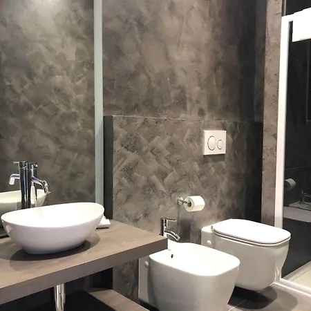 Turin Central Rooms 招待所