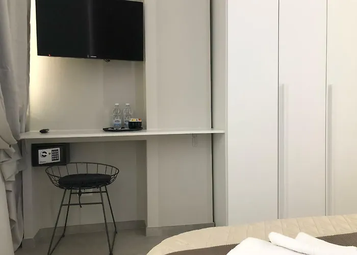 Turin Central Rooms