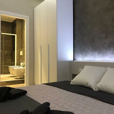 Casa de hóspedes Turin Central Rooms