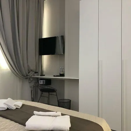 Turin Central Rooms 3* Turim